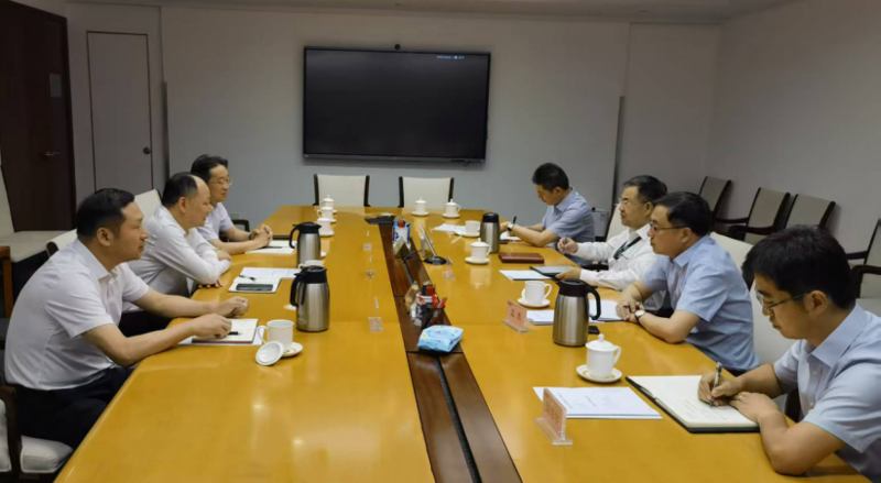 周鴻拜訪(fǎng)中國(guó)石化工程部總經(jīng)理向文武