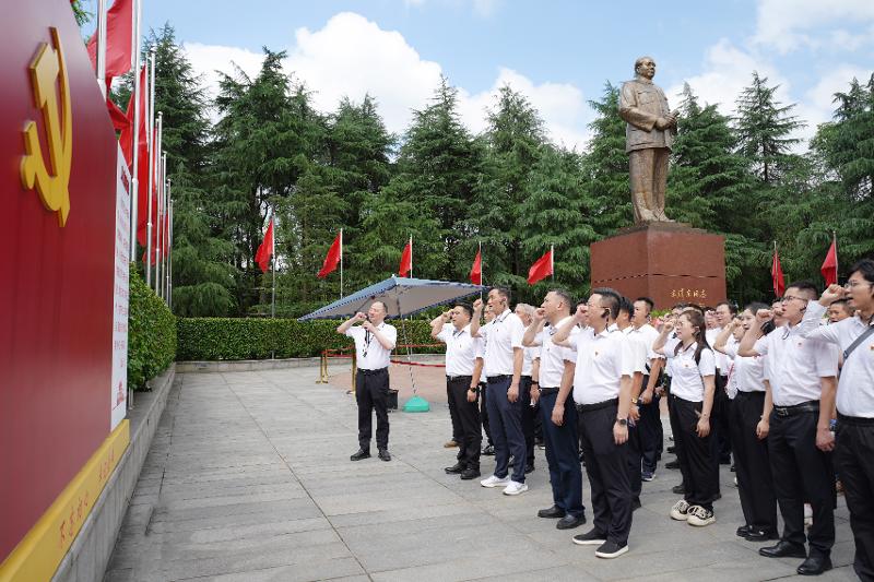黨旗領航 爭當先鋒? | 追尋偉人足跡 樹立正確政績觀——四化建機關黨總支赴韶山開展主題黨日活動